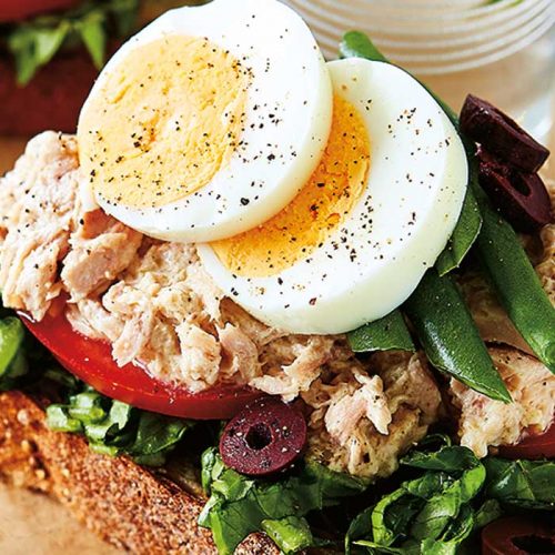 Niçoise salad stack